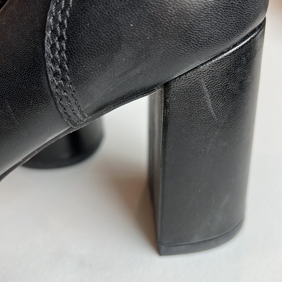 Donna Karan - black chunk leather pumps, 9 - Picture 9 of 14
